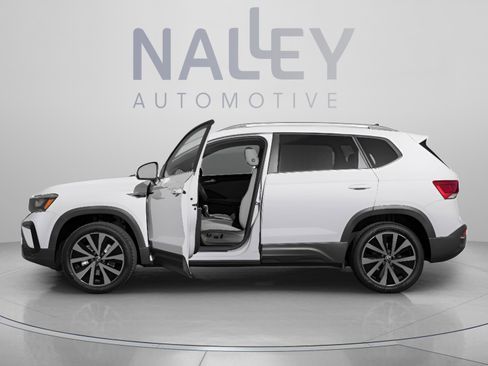 Used 2024 Volkswagen Taos S FWD image 3