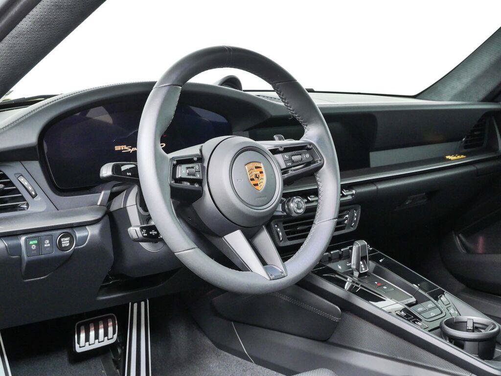 Used 2026 Porsche 911 GTS RWD image 4