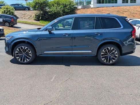 New 2026 Volvo XC90 T8 Ultra w/ Protection Package Premier AWD/4WD image 3
