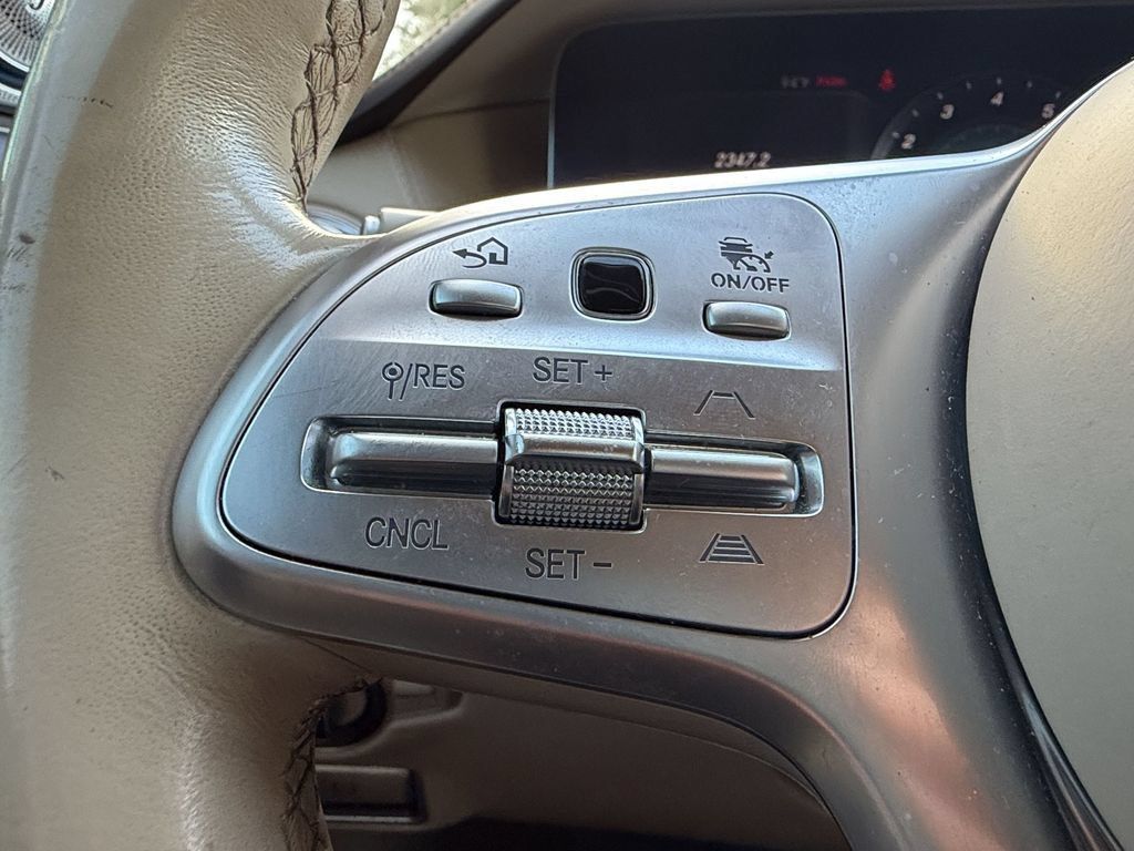 Used 2019 Mercedes-Benz Maybach S 560 4MATIC image 16