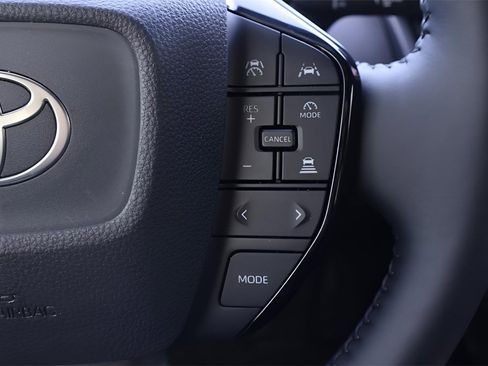 Certified 2025 Toyota Prius XLE image 17