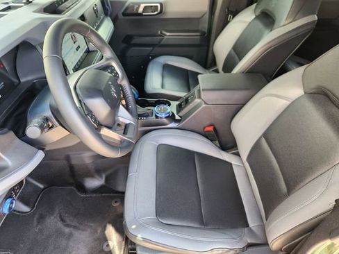 Used 2024 Ford Bronco Black Diamond image 14