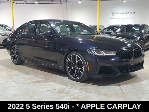 Used 2022 BMW 540i w/ M Sport Package RWD image 3