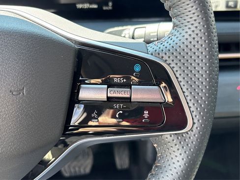 Used 2023 Nissan Ariya FWD image 25