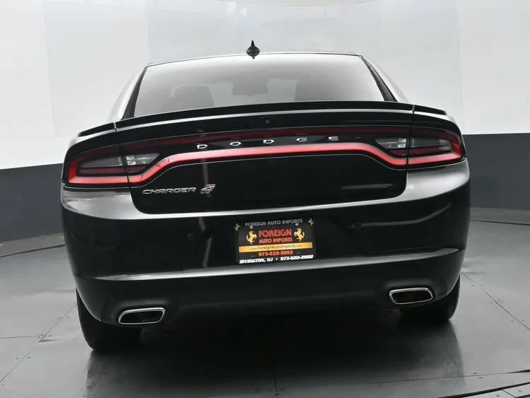 Used 2020 Dodge Charger SXT AWD/4WD image 8