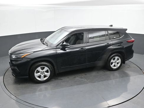 Used 2023 Toyota Highlander L image 41