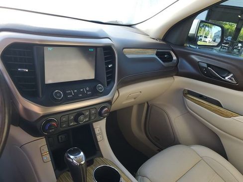 Used 2018 GMC Acadia Denali w/ Technology Package FWD image 26