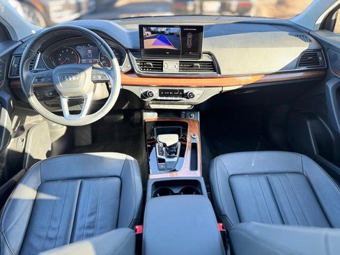 Used 2023 Audi Q5 2.0T Premium w/ Convenience Package image 18