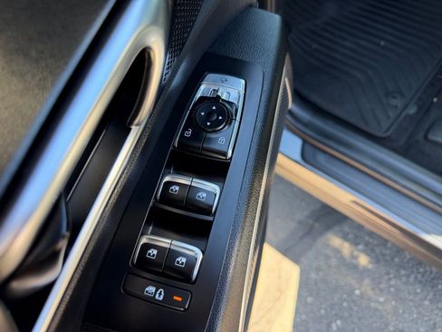 Used 2023 Kia Telluride EX X-Line AWD/4WD image 12