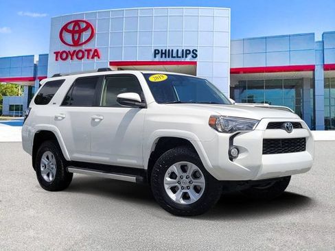Used 2019 Toyota 4Runner SR5 AWD/4WD image 1