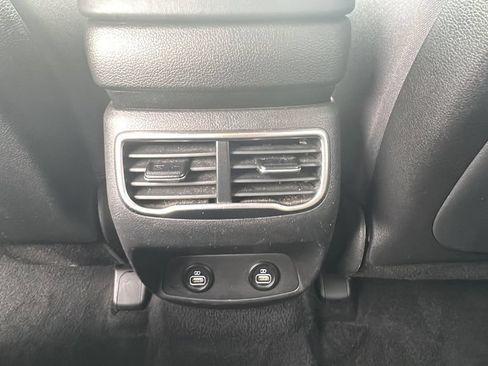 Used 2022 Hyundai Santa Fe SEL FWD image 21
