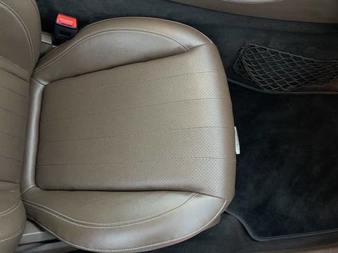 Used 2017 Mercedes-Benz E 300 4MATIC image 28