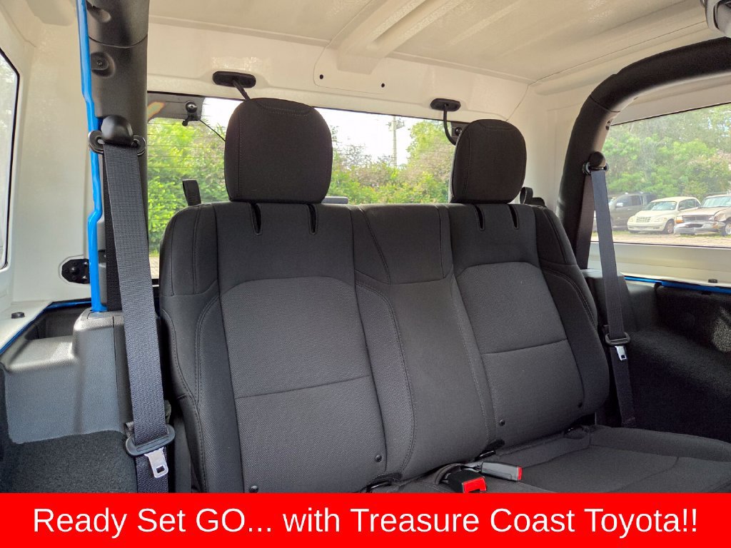 Used 2022 Jeep Wrangler Sport AWD/4WD image 22