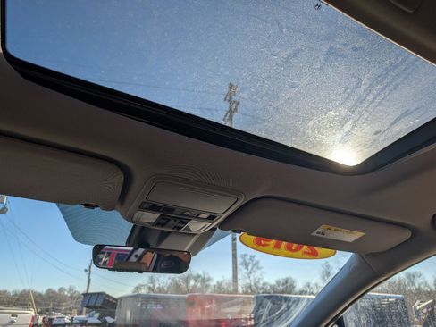 Used 2019 Honda Odyssey Touring image 15