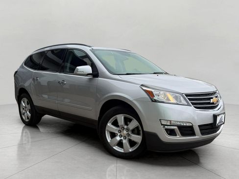 Used 2016 Chevrolet Traverse LT w/ Traveler's Package FWD image 1