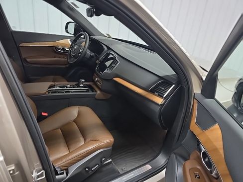 Used 2023 Volvo XC90 T8 Plus w/ Protection Package AWD/4WD image 16
