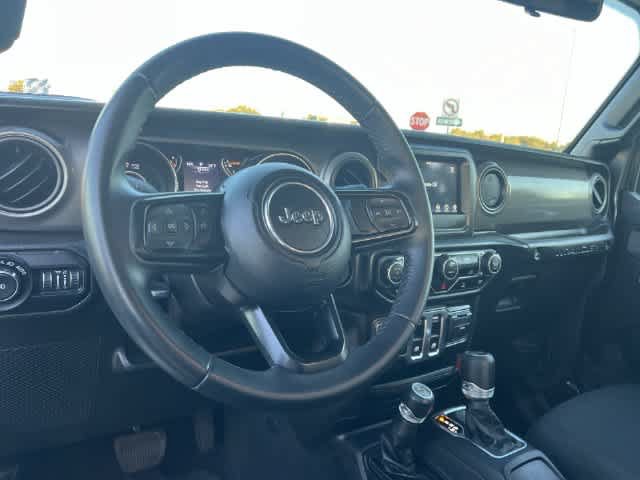 Used 2022 Jeep Wrangler Sport AWD/4WD image 15