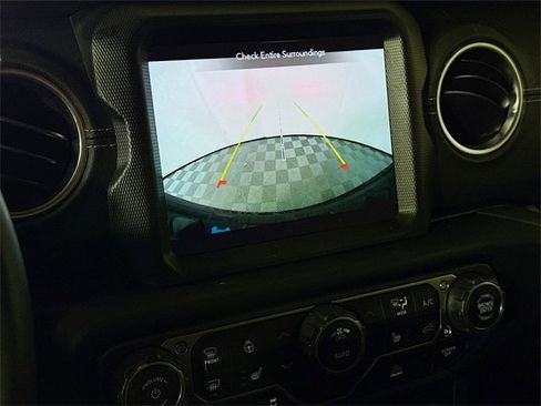 Used 2023 Jeep Wrangler Unlimited Sahara w/ Cold Weather Group image 22