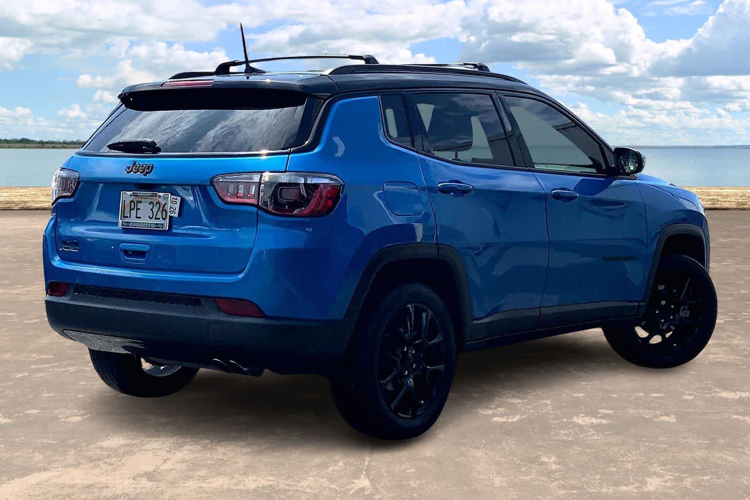 Used 2022 Jeep Compass Latitude AWD/4WD image 22