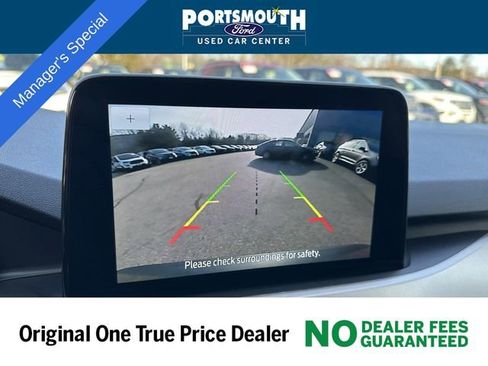 Certified 2022 Ford Escape SE w/ SE Sport Appearance Package image 11