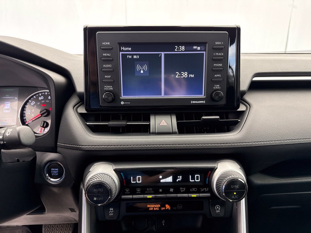 Used 2020 Toyota RAV4 XLE w/ Convenience Package FWD image 26