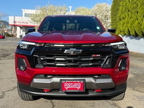 Used 2023 Chevrolet Colorado Z71 w/ Z71 Convenience Package 2 image 3