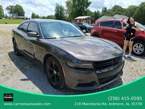 Used 2016 Dodge Charger R/T image 3