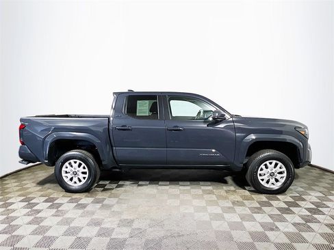 Certified 2024 Toyota Tacoma SR5 image 9