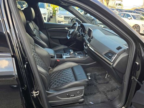 Used 2019 Audi SQ5 Prestige image 11