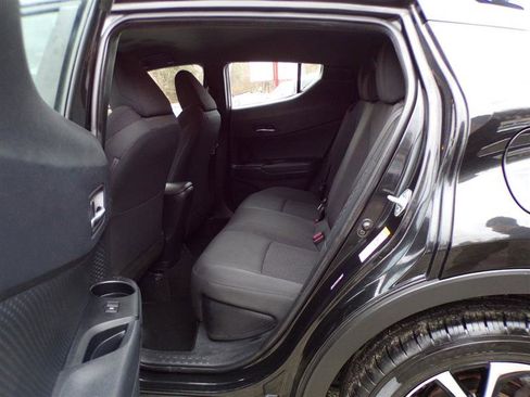 Used 2018 Toyota C-HR XLE image 26