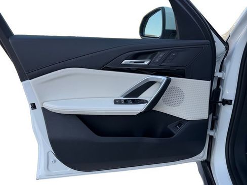 New 2026 BMW X1 xDrive28i w/ Convenience Package image 10