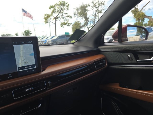 Used 2022 Lincoln Nautilus Reserve FWD image 17