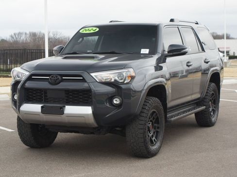 Used 2024 Toyota 4Runner TRD Off-Road Premium w/ Moonroof Package image 25