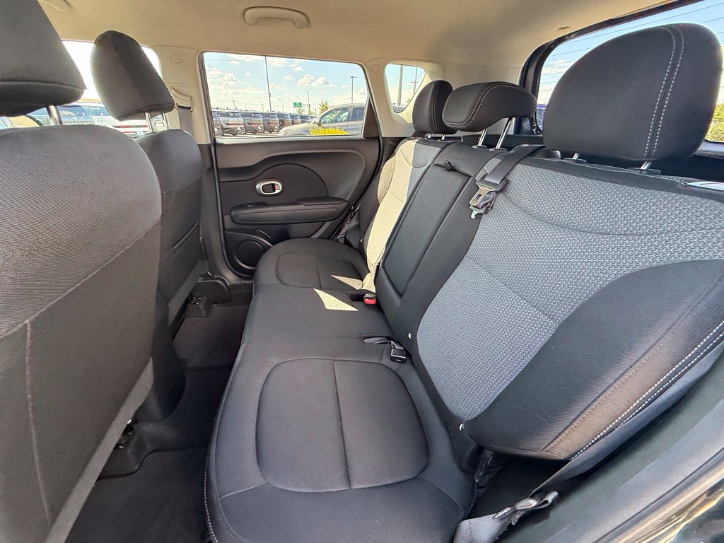 Used 2018 Kia Soul + FWD image 13