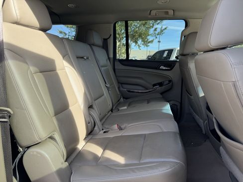 Used 2019 GMC Yukon XL SLT image 15