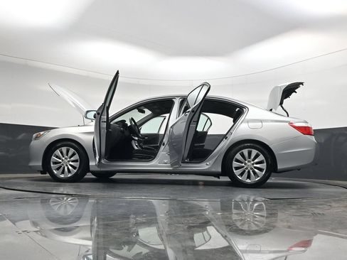 Used 2013 Honda Accord EX image 51