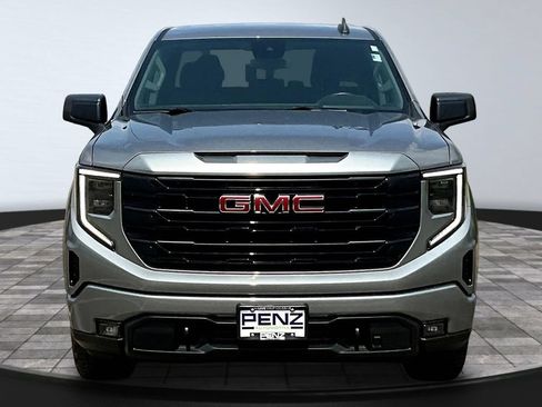 Used 2023 GMC Sierra 1500 Elevation AWD/4WD image 2
