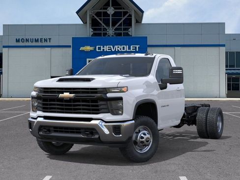 New 2026 Chevrolet Silverado 3500 W/T w/ WT Convenience Package RWD image 6