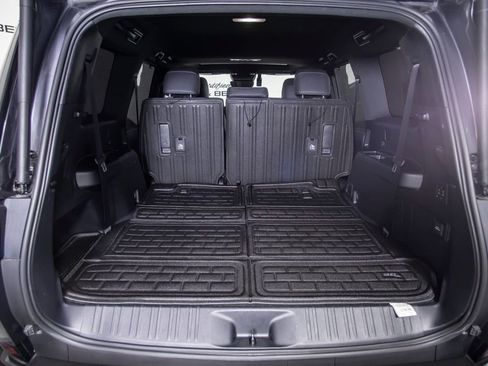 Used 2024 Lexus GX 550 w/ Cold Area Package AWD/4WD image 8
