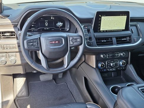 Used 2024 GMC Yukon AT4 AWD/4WD image 39