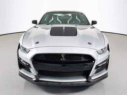Used 2020 Ford Mustang Shelby GT500 w/ Technology Package RWD image 6