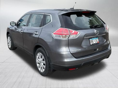 Used 2015 Nissan Rogue S image 4