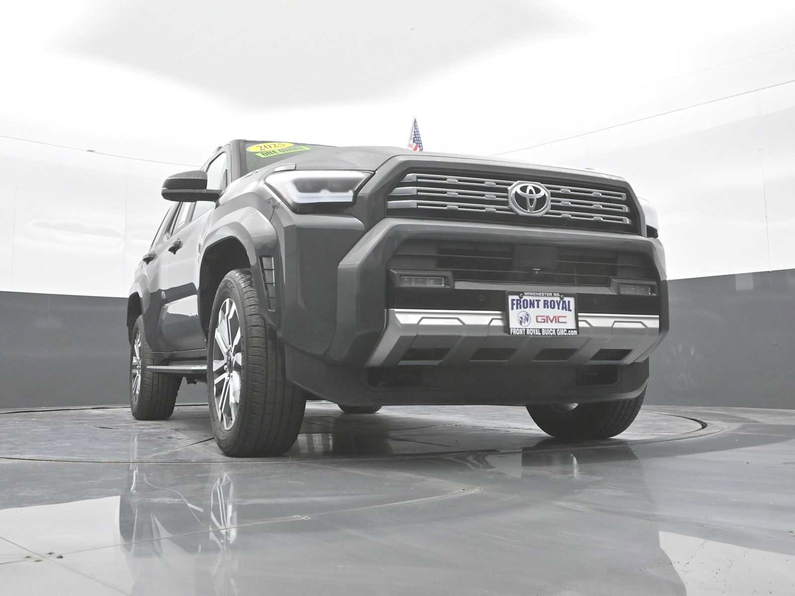 Used 2025 Toyota 4Runner Limited AWD/4WD image 43