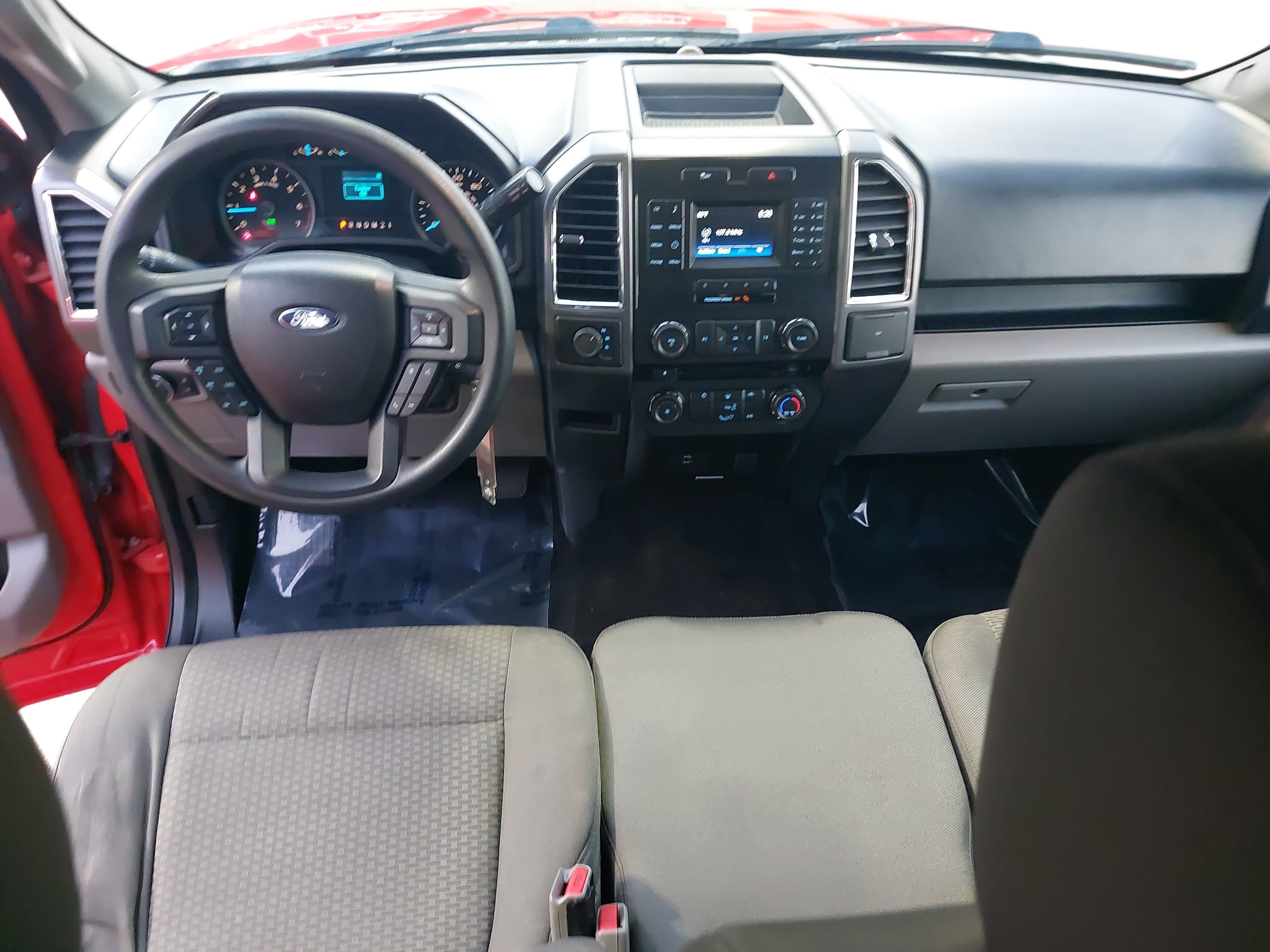 Used 2016 Ford F150 XLT AWD/4WD image 9