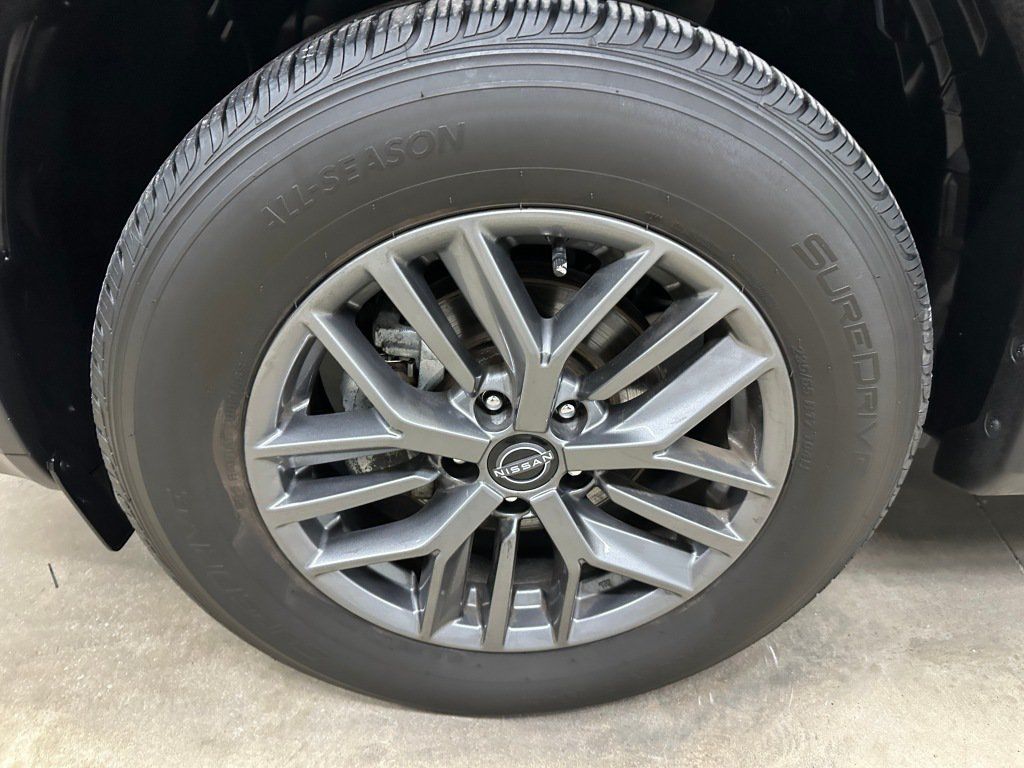 Used 2023 Nissan Rogue S FWD image 32