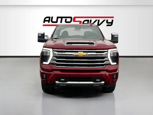 Used 2025 Chevrolet Silverado 3500 High Country AWD/4WD image 2