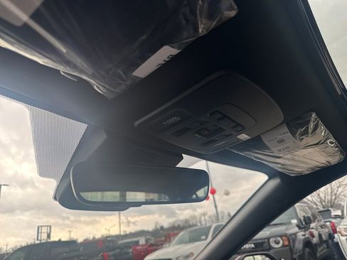 New 2026 Toyota Camry SE AWD/4WD image 32