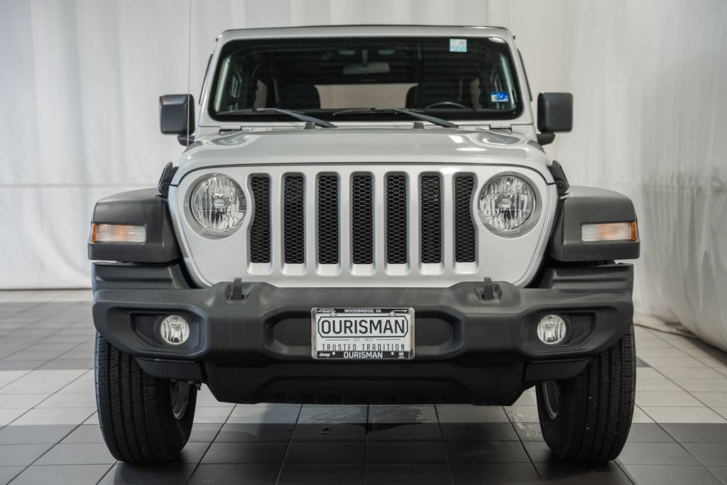 Used 2022 Jeep Wrangler Unlimited Sport AWD/4WD image 2