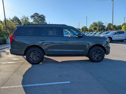 Certified 2025 Ford Expedition Tremor AWD/4WD image 3
