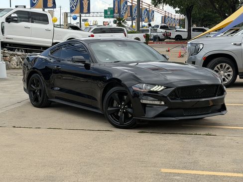 Used 2022 Ford Mustang GT Premium w/ Equipment Group 401A RWD image 1